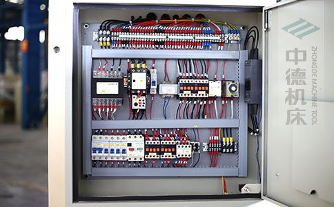 ZDS-832采用正品電氣元件，穩定耐用壽命長.jpg